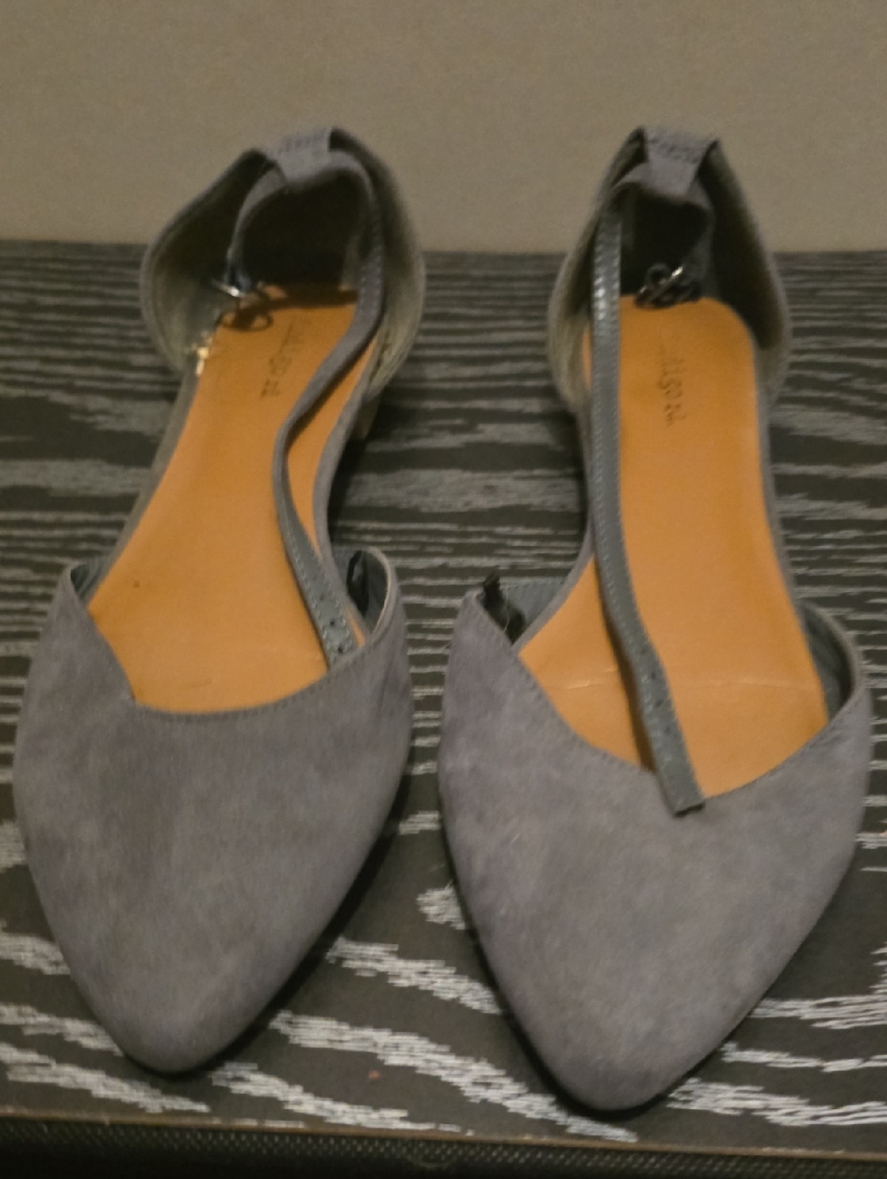 Women's Pointed Indigo Rd Flats in Gray - Stylish Everyday Comfort